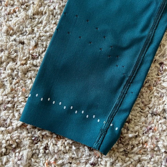 Lulu lemon leggings - Picture 4 of 5